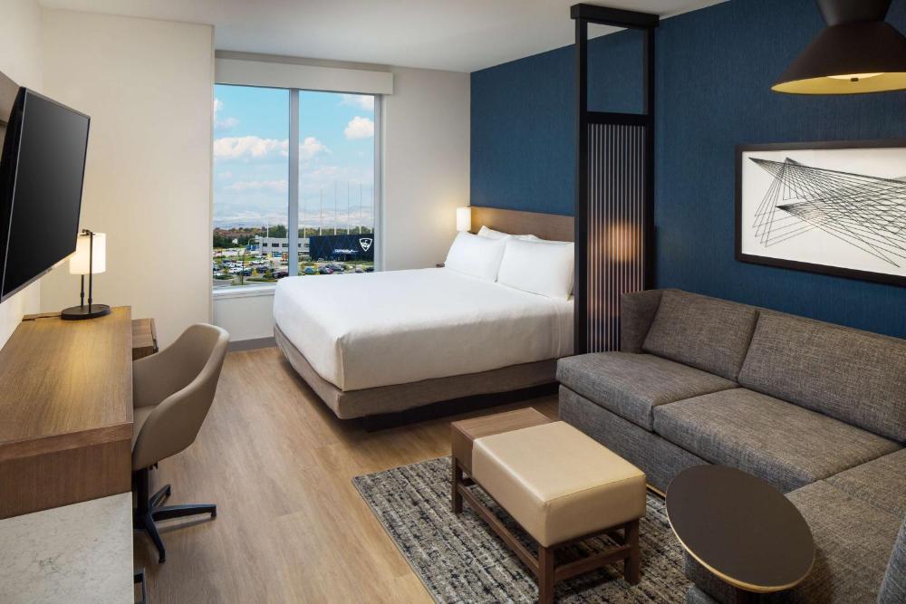 King Room with Sofa Bed and Accessible Tub - Disability Access interior